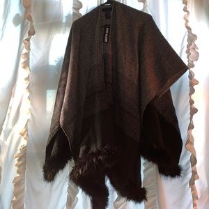 Steve Madden Poncho/Wrap
